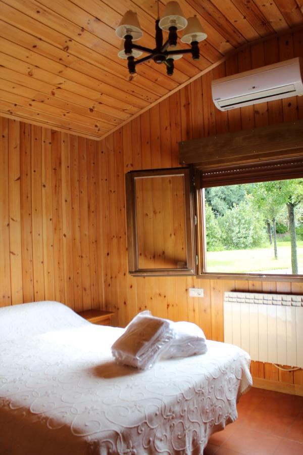 Cabanas Bungalow, El Bosque De Los Suenos Cubillos del Sil Exterior foto
